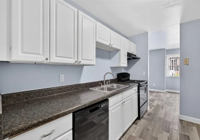 Photo 3 of Sale Pending at 5121 Picadilly Circus Ct, Orlando, FL 32839 | MLS# O6413240 | Listing updated on 2026-09-15