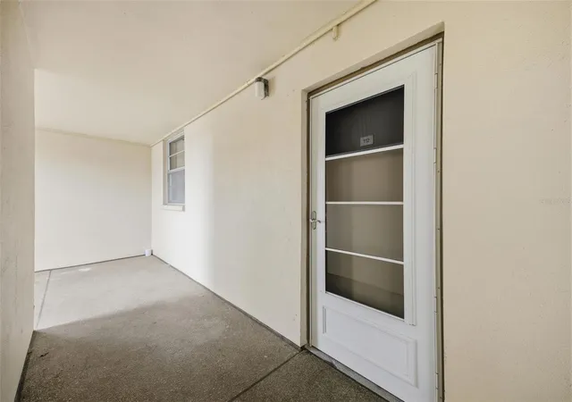 Listing Photo 4 - Condo for sale in building located at 7465 Bay Island Dr S, South Pasadena, FL 33707 - Unit #112