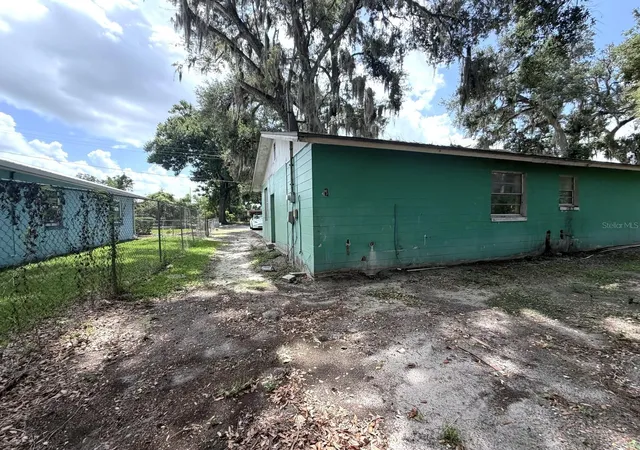 3rd image of 14741 12Th St, Dade City, FL 33523 | MLS# W7886360