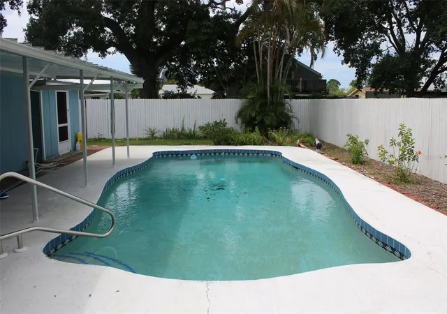 Photo 1 of Single family home for sale at 407 N Pompano Ave, Sarasota, FL 34237 | MLS# A4695772 | Listing updated on 2026-09-19