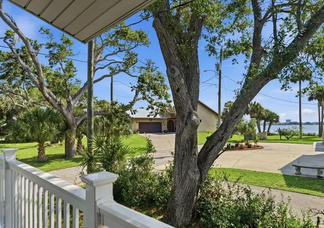 Homes for sale in South Daytona, FL | 105 Mcdonald St, South Daytona, FL 32119 | MLS# V4949432