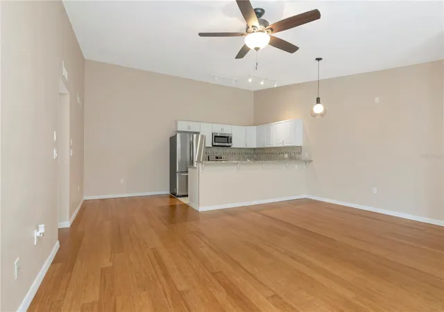 Photo 3 of Condo for sale at 3367 Crystal Ct #E, Palm Harbor, FL 34685 | MLS# TB8515130 | Listing updated on 2026-09-29