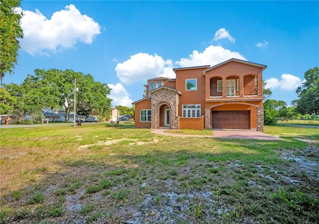 2nd image of 818 Lake Agnes Dr, Polk City, FL 33868 | MLS# TB8515132