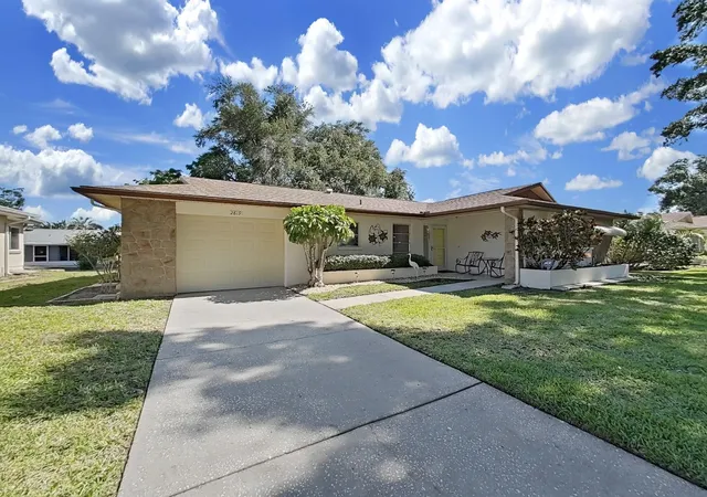 Photo 1 of Single family home for sale at 2819 Thistle Ct S, Palm Harbor, FL 34684 | MLS# TB8515135 | Listing updated on 2026-10-03