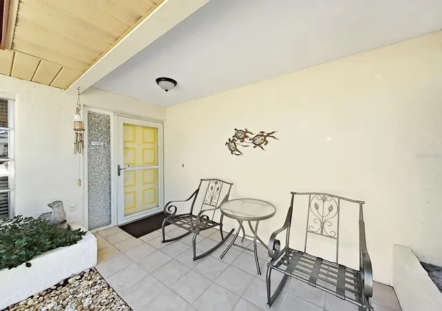 Photo 3 of Single family home for sale at 2819 Thistle Ct S, Palm Harbor, FL 34684 | MLS# TB8515135 | Listing updated on 2026-10-03