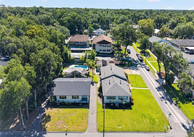 5th image of 1012 S Baker St, Mount Dora, FL 32757 | MLS# G5113249