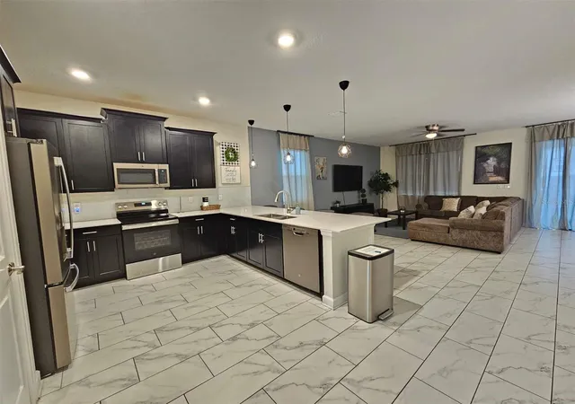 5th image of 1241 Challenge Dr, Davenport, FL 33896 | MLS# O6413273