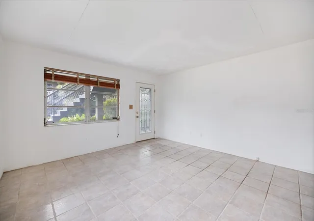 Homes for sale in Saint Petersburg, FL | 450 32Nd Ave N #106W, Saint Petersburg, FL 33704 | MLS# A4695791
