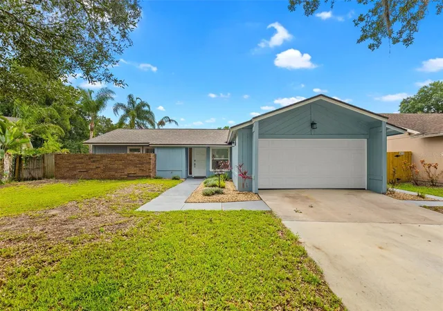 Photo 2 of Single family home for sale at 15917 Country Farm Pl, Tampa, FL 33624 | MLS# TB8515145 | Listing updated on 2026-09-12
