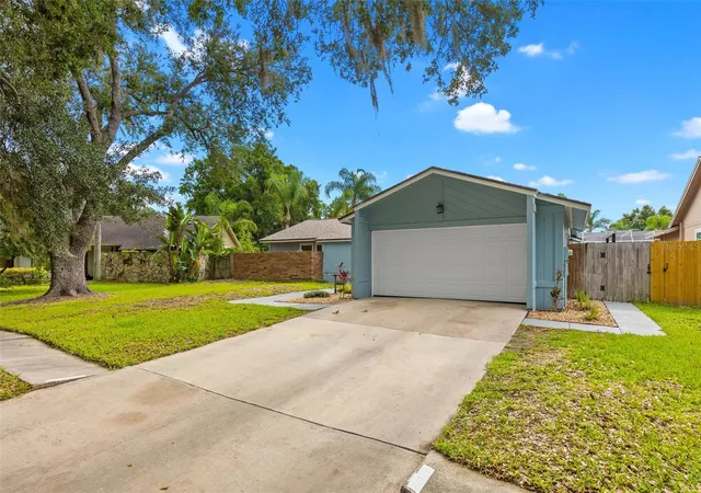 Photo 3 of Single family home for sale at 15917 Country Farm Pl, Tampa, FL 33624 | MLS# TB8515145 | Listing updated on 2026-09-12