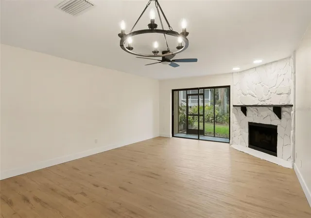 5th image of 205 Somerset Ln, Palm Harbor, FL 34684 | MLS# TB8515153