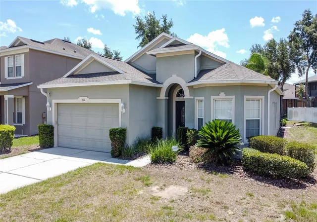 1st image of 906 Dorset Pl, Davenport, FL 33896 | MLS# S5151161