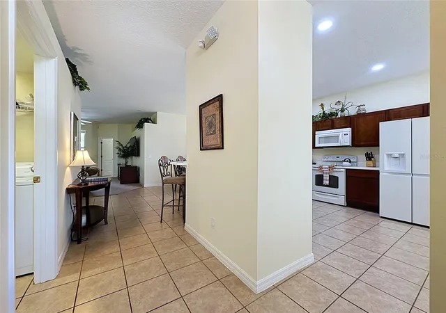 4th image of 906 Dorset Pl, Davenport, FL 33896 | MLS# S5151161