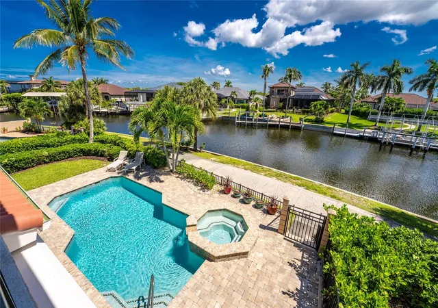Photo 1 of Single family home for sale at 3341 Sunset Key Cir, PUNTA GORDA, FL 33955 | MLS# C7526892 | Listing updated on 2026-10-06