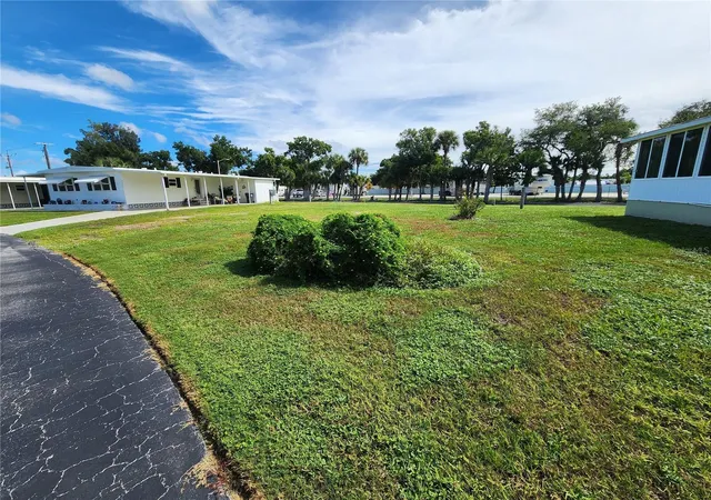 Photo 3 of Land for sale at 5515 Denmark Dr, Bradenton, FL 34207 | MLS# A4695795 | Listing updated on 2026-10-01