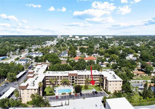 2nd image of 2525 W Bay Dr #D13, Largo, FL 33770 | MLS# TB8515184