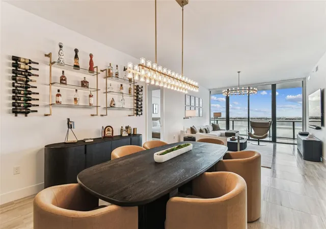 Photo 4 of Condo for sale at 3101 Bayshore Blvd #1402, Tampa, FL 33629 | MLS# TB8515185 | Listing updated on 2026-09-16