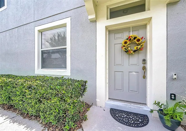 Photo 3 of Townhouse for sale at 1060 Rock Harbor Ave, Orlando, FL 32828 | MLS# O6413301 | Listing updated on 2026-09-01