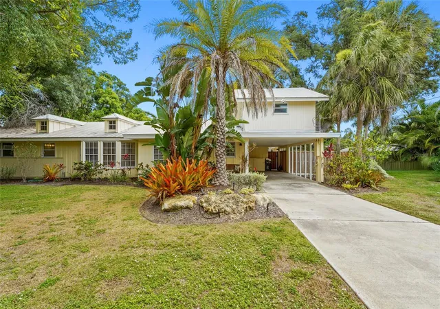 Photo 2 of Single family home for sale at 2480 Alameda Ave, Sarasota, FL 34234 | MLS# A4695803 | Listing updated on 2026-07-30