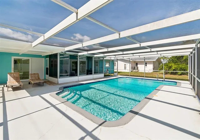 Photo 3 of Single family home for sale at 4388 50th Place S, St Petersburg, FL 33711 | MLS# TB8515188 | Listing updated on 2026-08-29