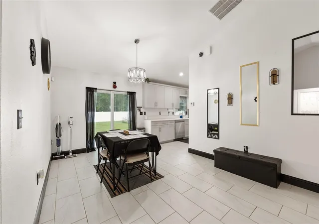 Photo 3 of Single family home for sale at 3781 SE 144th Lane, Summerfield, FL 34491 | MLS# OM725930 | Listing updated on 2026-09-15
