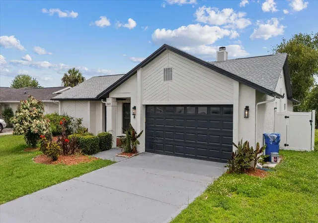Photo 3 of Single family home for sale at 10609 Out Is Dr, Tampa, FL 33615 | MLS# TB8515198 | Listing updated on 2026-09-21