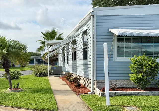Photo 2 of Manufactured home for sale at 9790 66th Street N #100, Pinellas Park, FL 33782 | MLS# TB8515201 | Listing updated on 2026-09-23