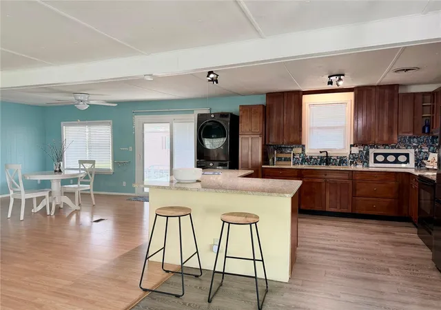 Photo 4 of Manufactured home for sale at 9790 66th Street N #100, Pinellas Park, FL 33782 | MLS# TB8515201 | Listing updated on 2026-09-23
