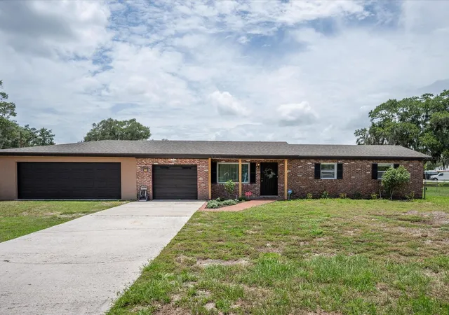Photo 1 of Single family home for sale at 5920 Lake Luther Rd, Lakeland, FL 33805 | MLS# L4962431 | Listing updated on 2026-10-20
