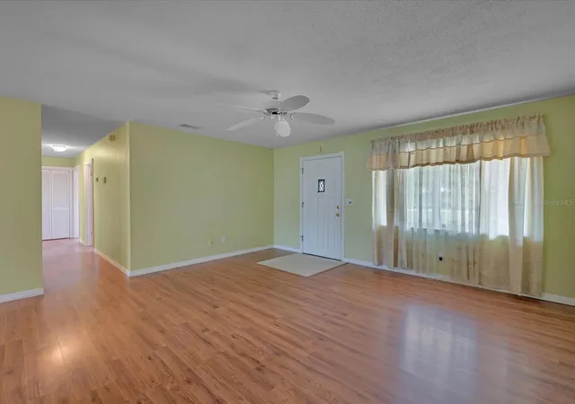 Photo 4 of Single family home for sale at 5920 Lake Luther Rd, Lakeland, FL 33805 | MLS# L4962431 | Listing updated on 2026-10-20