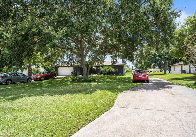 Photo 3 of Single family home for sale at 1177 Liza St, Saint Cloud, FL 34771 | MLS# S5151168 | Listing updated on 2026-10-26