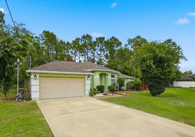 Photo 2 of Single family home for sale at 18 Burton Pl, Palm Coast, FL 32137 | MLS# FC319007 | Listing updated on 2026-10-13