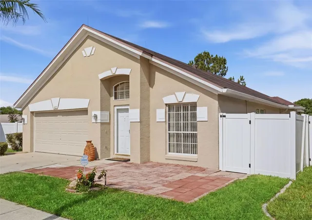 Photo 2 of Single family home for sale at 632 Cypress Tree Ct, Orlando, FL 32825 | MLS# O6413327 | Listing updated on 2026-09-16