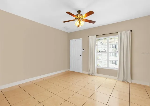Photo 3 of Townhouse for sale at 727 Shropshire Loop, Sanford, FL 32771 | MLS# O6413339 | Listing updated on 2026-10-08