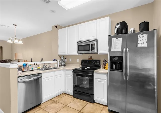 Photo 4 of Townhouse for sale at 727 Shropshire Loop, Sanford, FL 32771 | MLS# O6413339 | Listing updated on 2026-10-08
