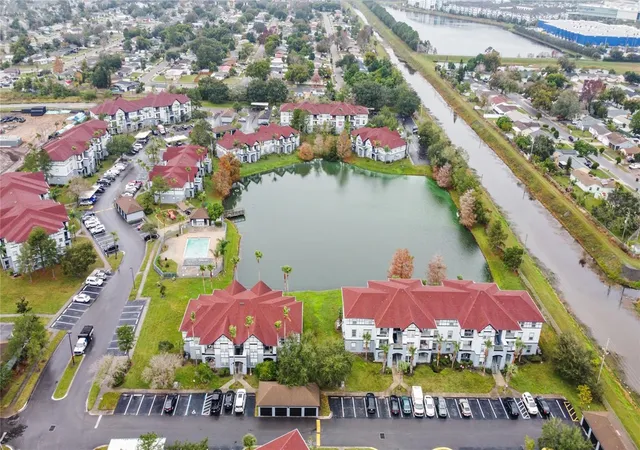 Photo 2 of Condo for sale at 3725 Castle Pines Ln #4322, Orlando, FL 32839 | MLS# O6413341 | Listing updated on 2026-06-14