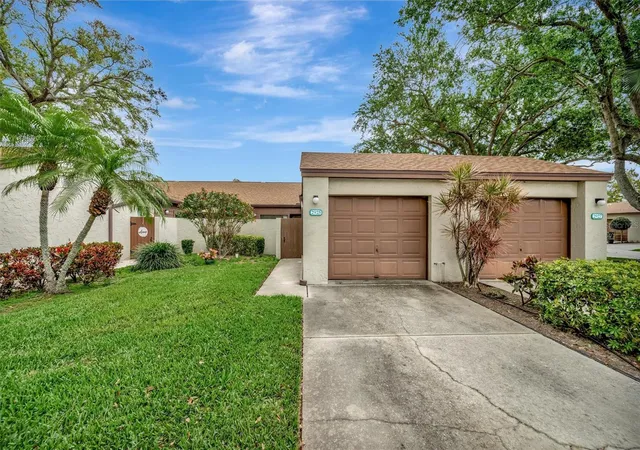 1st image of 2925 Park Lake Dr #12, Bradenton, FL 34209 | MLS# A4695813