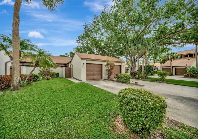 43rd image of 2925 Park Lake Dr #12, Bradenton, FL 34209 | MLS# A4695813