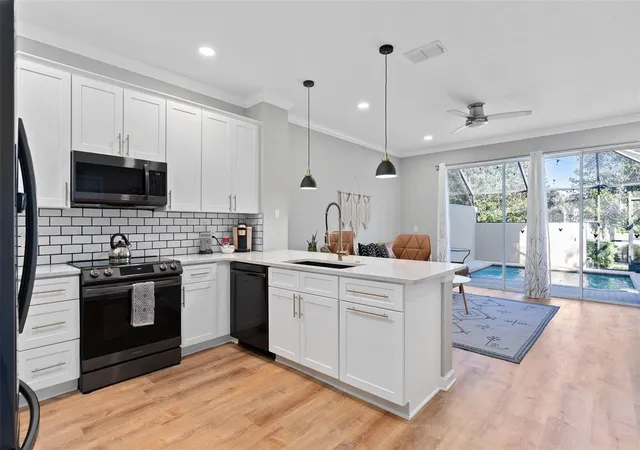 Photo 4 of Townhouse for sale at 7667 Otterspool St, Kissimmee, FL 34747 | MLS# S5151169 | Listing updated on 2026-06-12