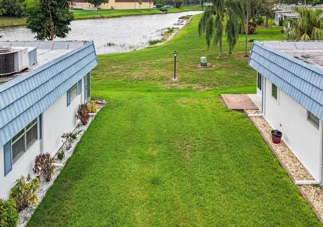 4th image of 1901 Andover Wy, SUN CITY CENTER, FL 33573