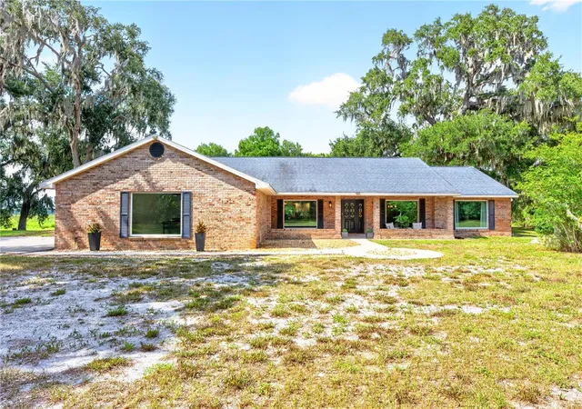 Photo 2 of Single family home for sale at 1600 E 10th Street, Saint Cloud, FL 34771 | MLS# O6413361 | Listing updated on 2026-10-05