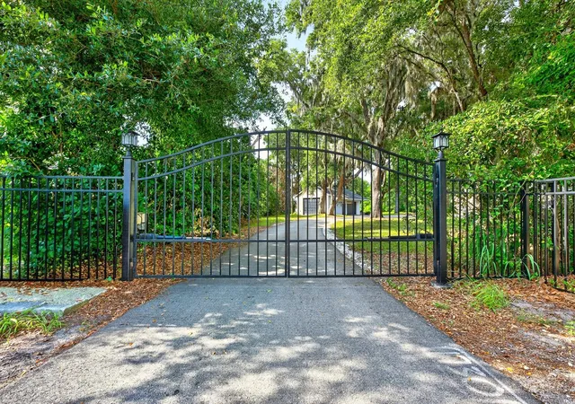 Photo 3 of Single family home for sale at 1600 E 10th Street, Saint Cloud, FL 34771 | MLS# O6413361 | Listing updated on 2026-10-05