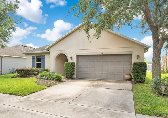 Photo 3 of Single family home for sale at 2319 Plantation Oak Dr, Orlando, FL 32824 | MLS# O6413365 | Listing updated on 2026-07-11