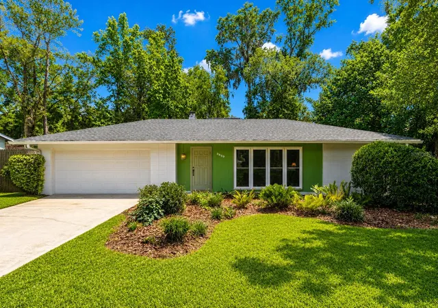 2nd image of 3859 Nw 32nd Pl, Gainesville, FL 32606 | MLS# GC540880