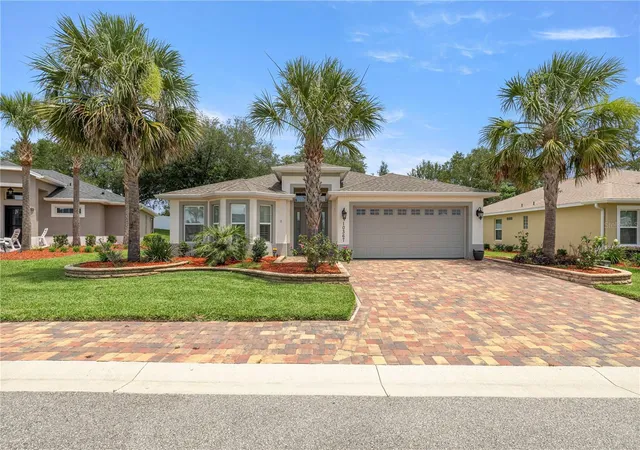 Homes for sale in Oxford, FL | 10367 Addison Shore Wy, Oxford, FL 34484 | MLS# OM725939