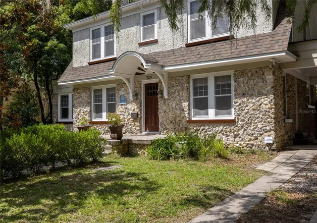 Homes for sale in Gainesville, FL | 720 Ne Blvd Blvd, Gainesville, FL 32601 | MLS# GC540881
