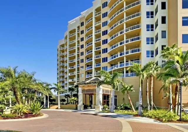 2nd image of 1300 Benjamin Franklin Dr #301, Sarasota, FL 34236 | MLS# A4695838