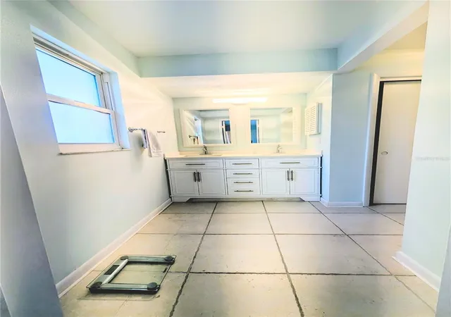 5th image of 50 Caddy Rd, Rotonda West, FL 33947 | MLS# TB8515273