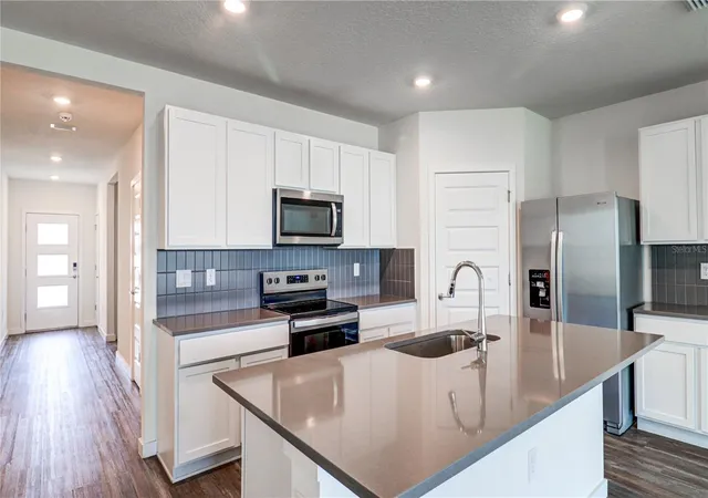 4th image of 31899 Oyster Trellis Ln, Wesley Chapel, FL 33545 | MLS# TB8515293