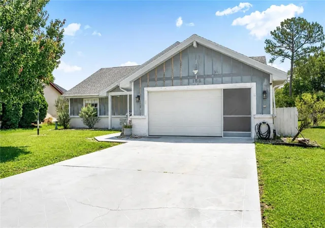 Photo 2 of Single family home for sale at 186 Westhampton Dr, Palm Coast, FL 32164 | MLS# FC319013 | Listing updated on 2026-10-17